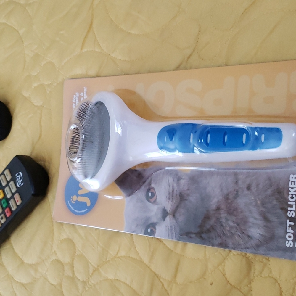 Cat brush